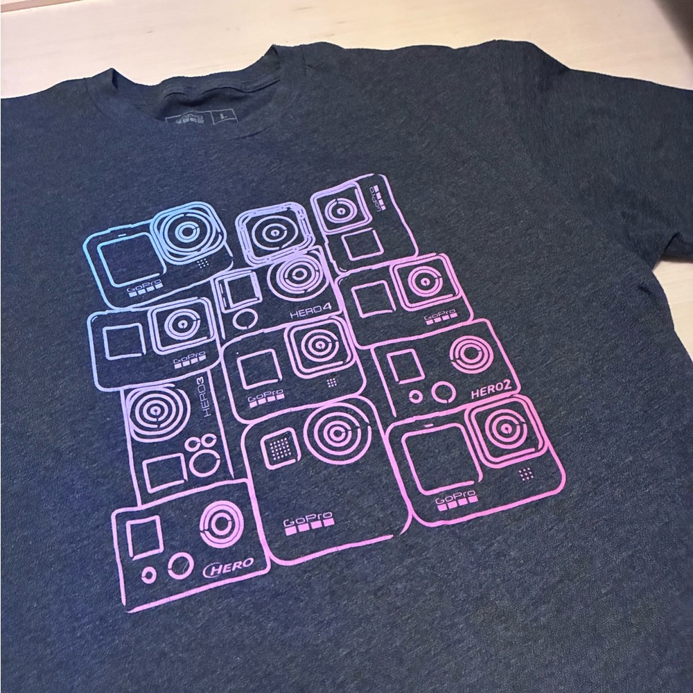 GoPro Collectors Graphic Tee - Picture 3 of 5
